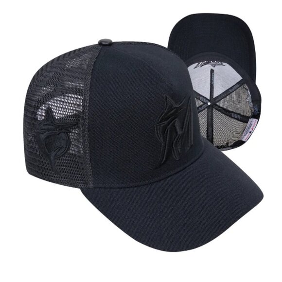 Pro Standard Men's Marlins Classic Pinch Front Trucker - OS - Picture 1 of 11